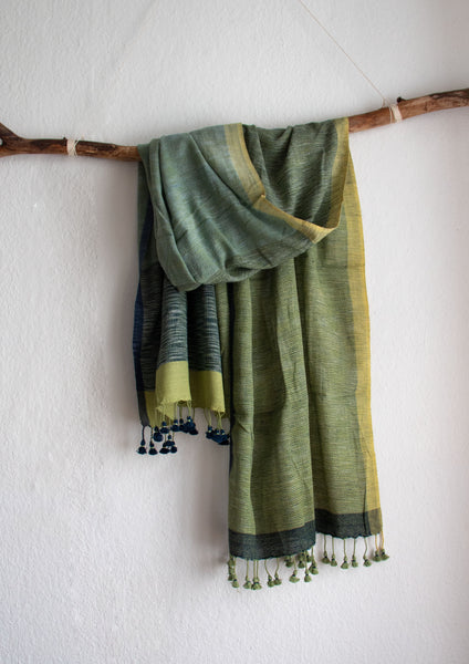 Langer handgewebter Schal aus Bio Baumwolle mit Bommeln - See