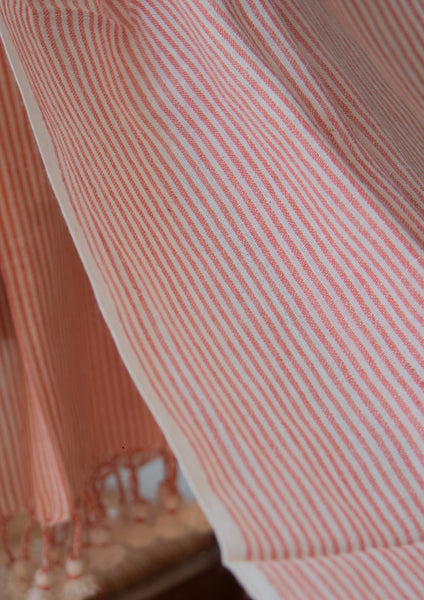 Handgewebter Schal aus Bio Baumwolle creme rot gestreift