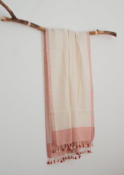 Weicher handgewebter Schal aus Bio Baumwolle in creme rot